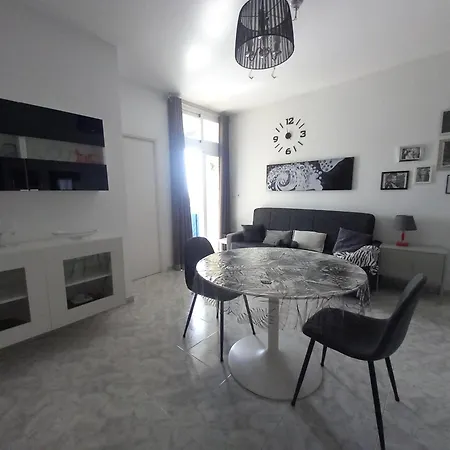 Casa Cherie Апартаменты Лос Кристианос